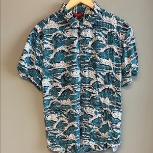 Guess Short Sleeve Button-Up Shirt Waves Print Blue White – Size XL